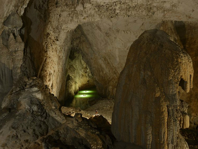Китайская пещера Мяо признана самой огромной пещерной камерой в мире