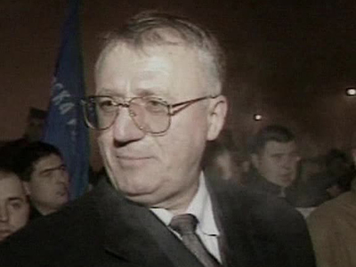 Лидера сербских радикалов, просидевшего 11 лет, отпустят на лечение