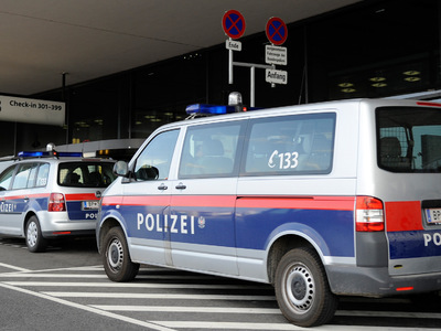 Один человек погиб, двое пострадали в результате стрельбы в трамвае в Вене
