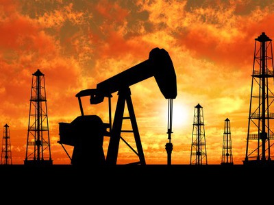 Нефть дорожает в ожидании сокращения добычи в США