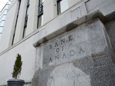 Банк Канады снизил базовую ставку до 0,75%