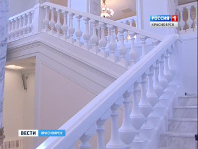 Отремонтированный театр Пушкина показали журналистам