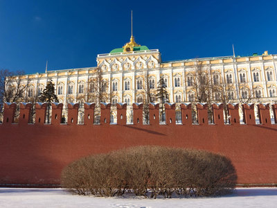 После 10-процентного сокращения средняя зарплата в Кремле будет 210 тысяч рублей