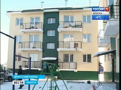 Сироты в Хомутово замерзают в выданных им квартирах
