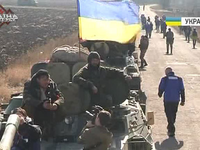 ЛНР: боеспособную технику Киев оставляет на позициях