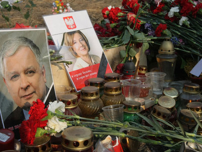 Польша вспоминает катастрофу президентского самолета