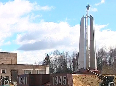 В Верховье после реконструкции открыли мемориал войнам-сибирякам