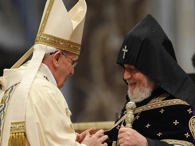 Папа Римский: геноцид армян, нацизм и сталинизм - самые большие трагедии ХХ века