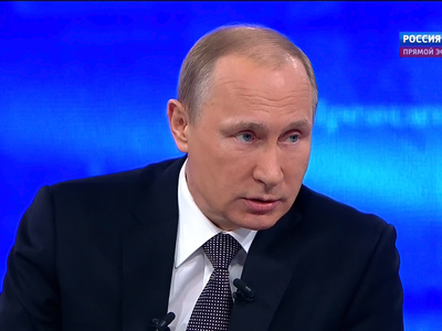 Путин считает, что курс рубля снизился бы и без режима санкций