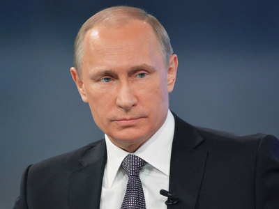 Путин поздравил МФО 