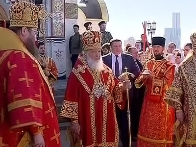 Молитва на Поклонной горе: в Москву доставили мощи покровителя русского воинства