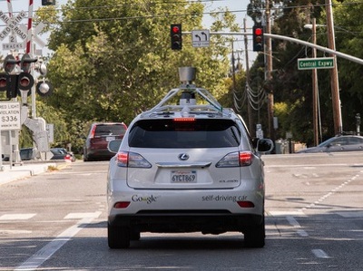 Google винит обычных водителей в авариях своих беспилотников