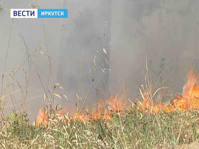 Пожары окружили дачные поселки под Иркутском