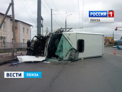 В Терновке перевернулся микроавтобус, пострадали 6 человек