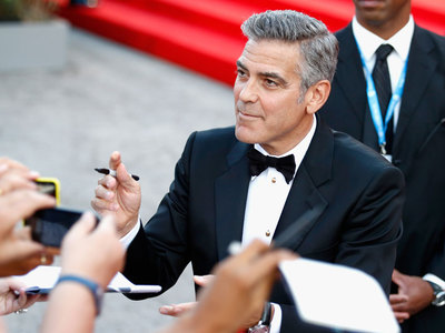 Джордж Клуни получит награду за политическую позицию